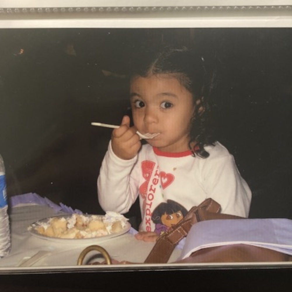 Meet your Posher, Xiomara